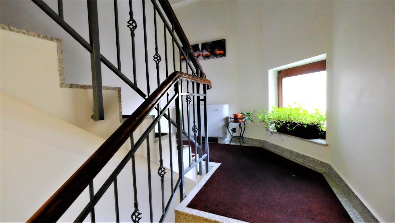 Cozy Attic Room VI Bucureşti Exterior foto
